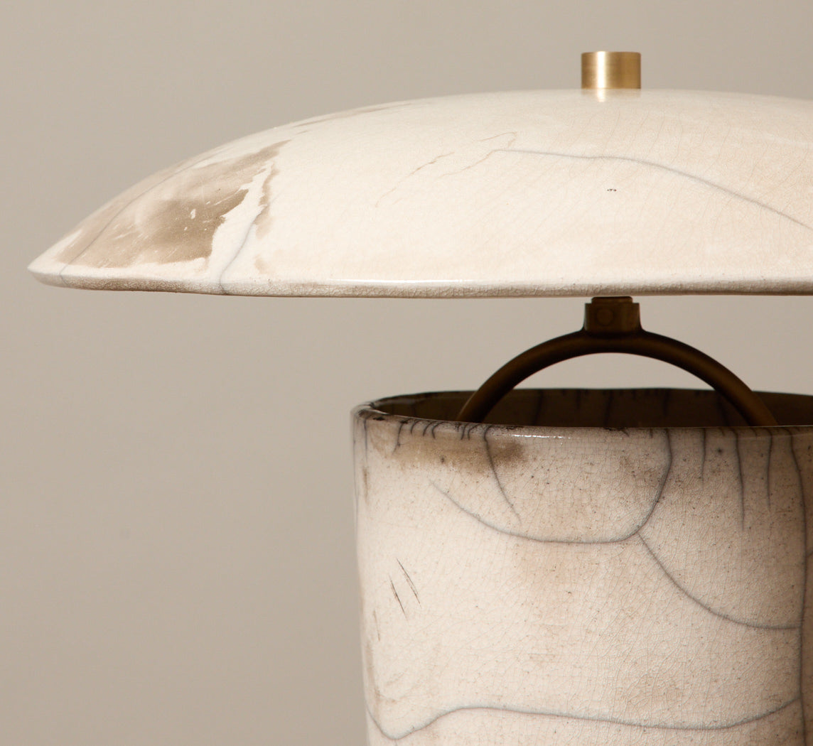 RAKU ATOMIC TABLE LAMP IN LUNA