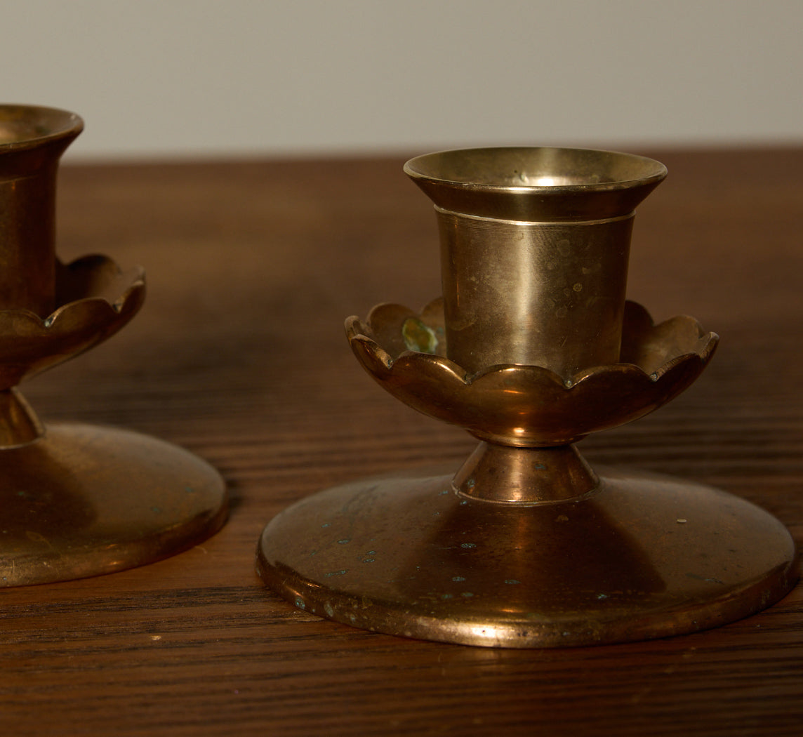 PAIR OF BRASS SCALLOPED CANDLESTICK HOLDERS