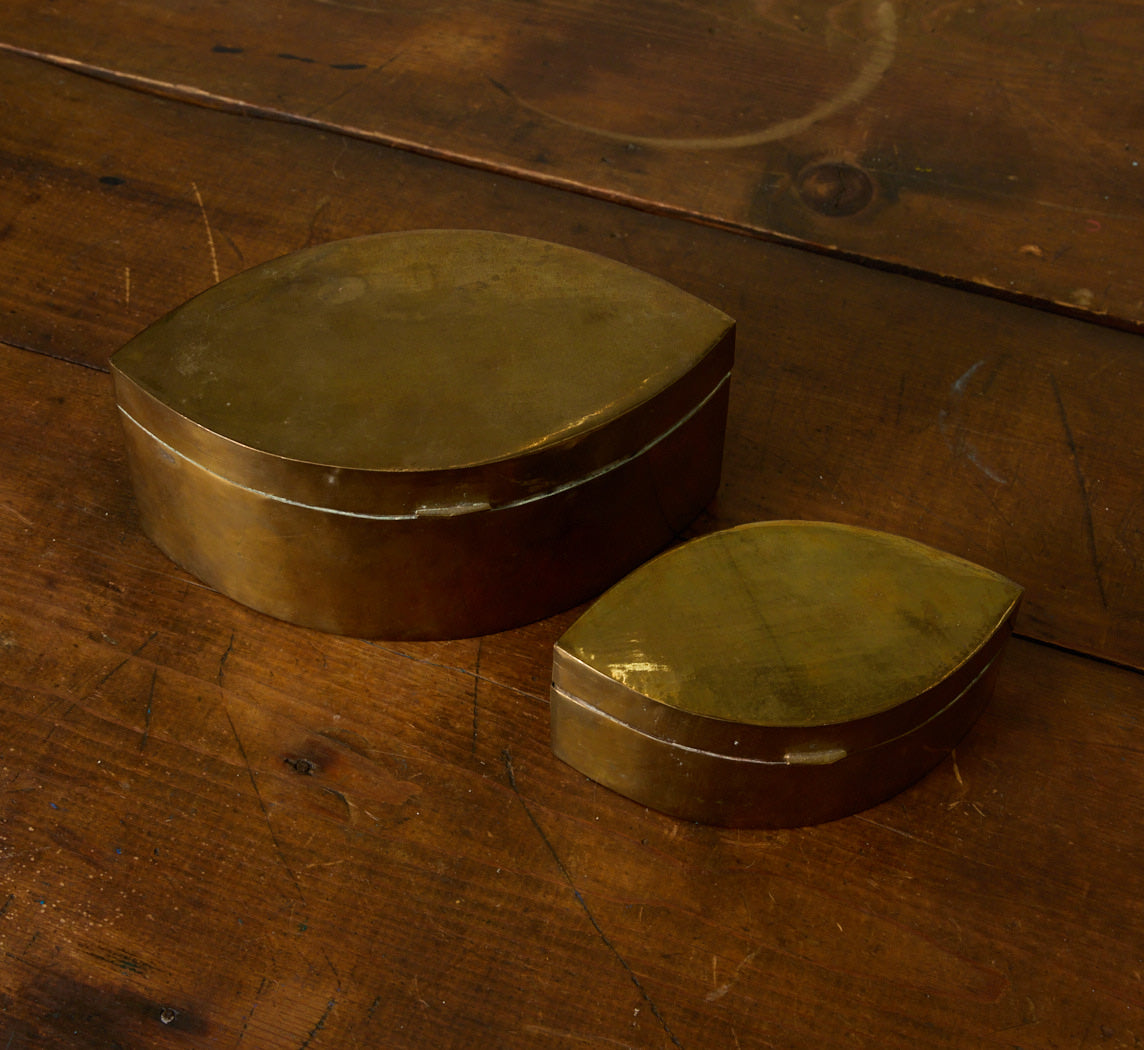 PAIR OF MIDCENTURY BRASS NAVETTE SHAPED TRINKET BOXES