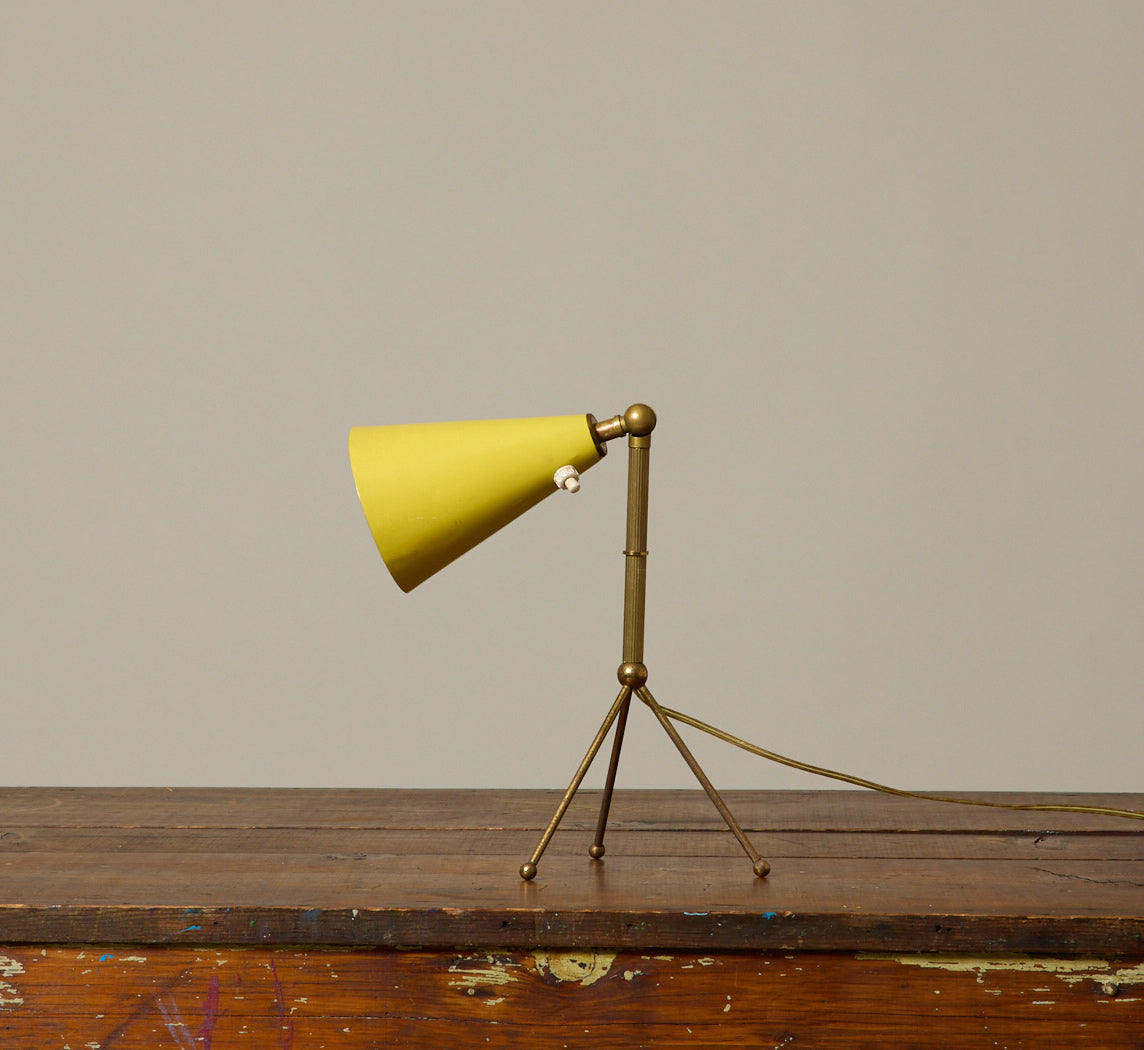 MIDCENTURY ITALIAN YELLOW & BRASS TRIPOD TABLE LAMP