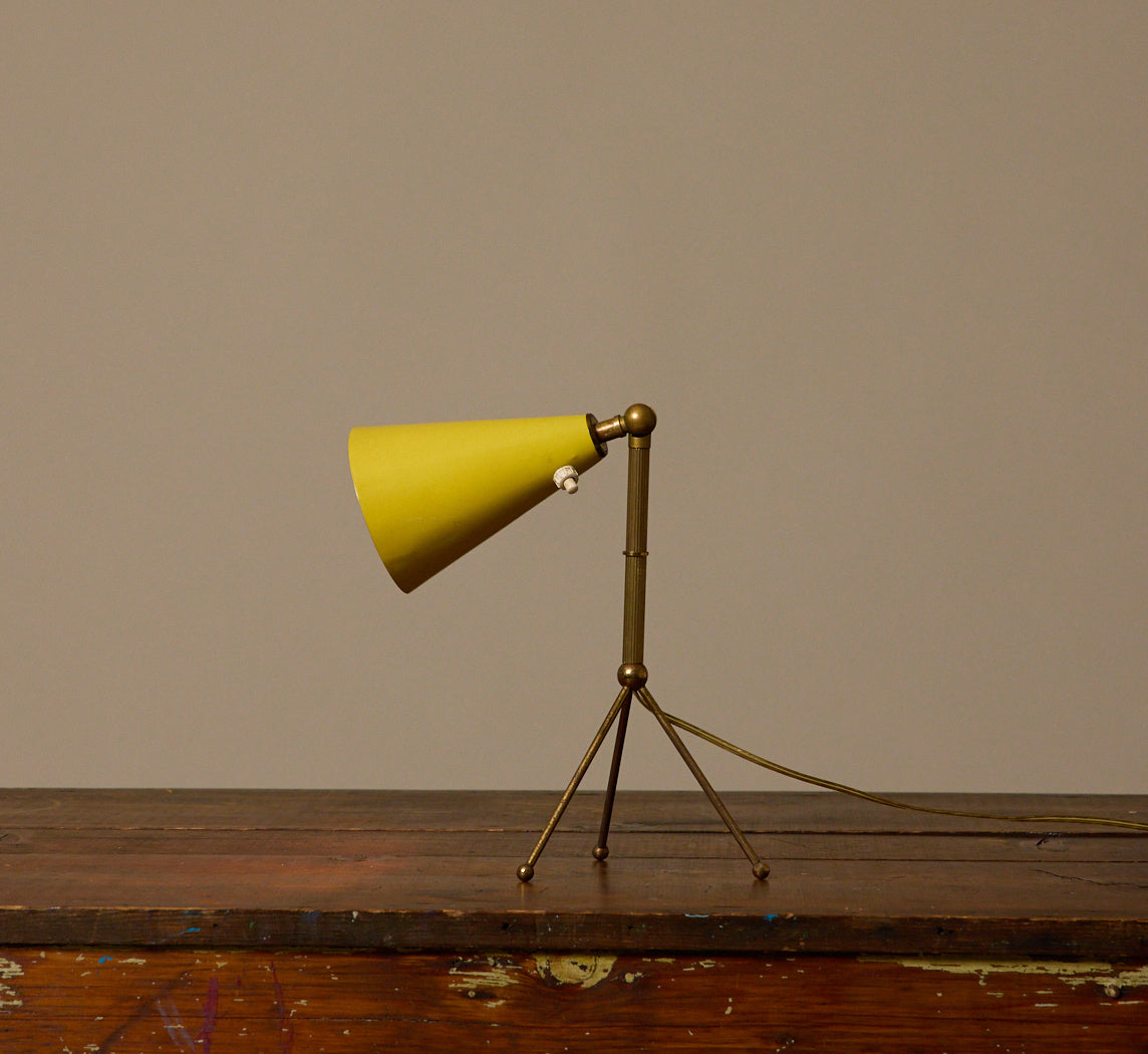 MIDCENTURY ITALIAN YELLOW & BRASS TRIPOD TABLE LAMP