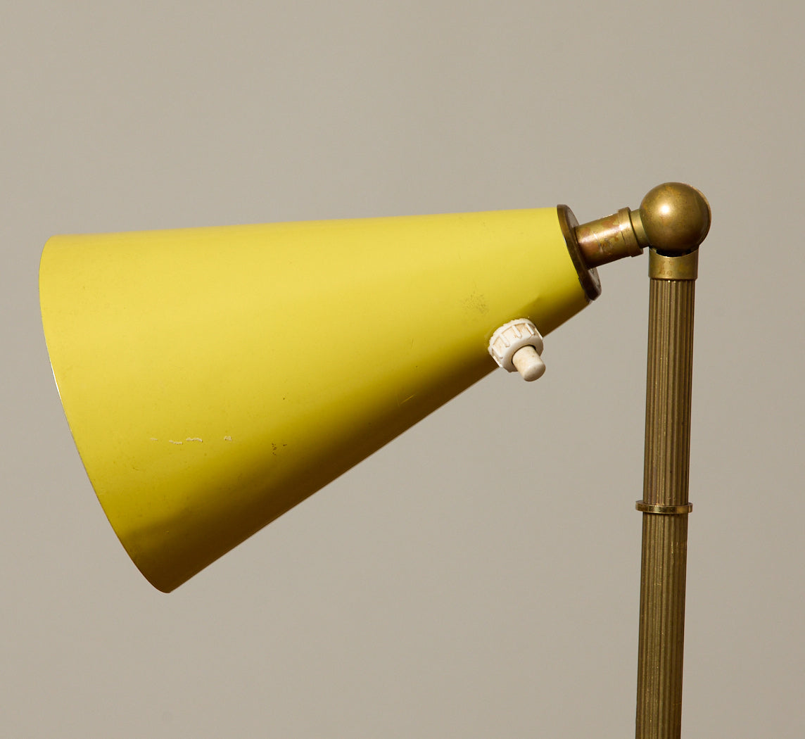 MIDCENTURY ITALIAN YELLOW & BRASS TRIPOD TABLE LAMP