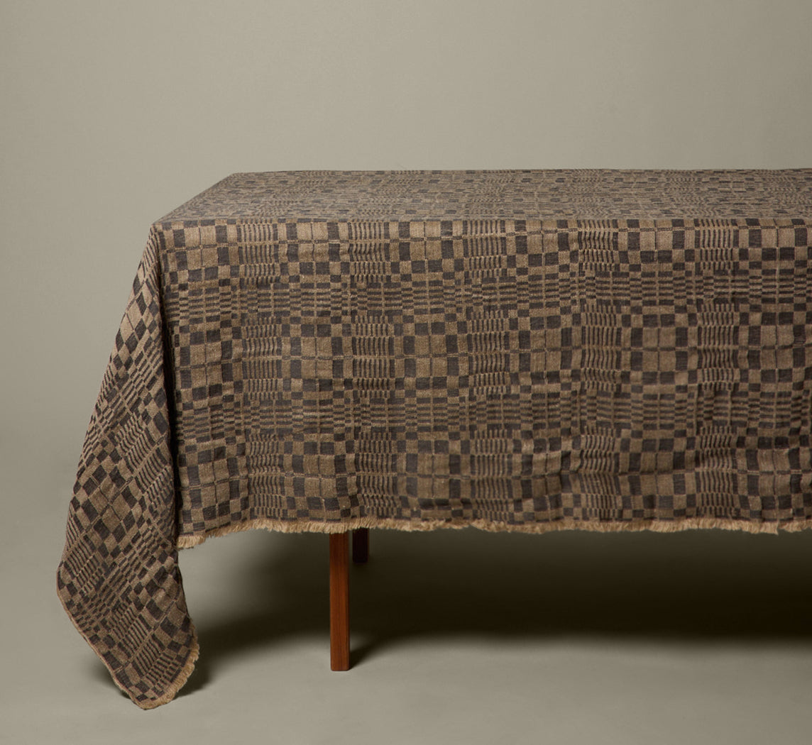 OPTICAL TABLECLOTH