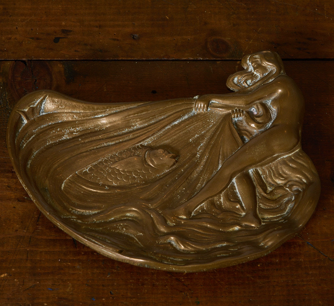 1920S FRENCH ART NOUVEAU "NYMPH WITH FISH" BRONZE PIN TRAY