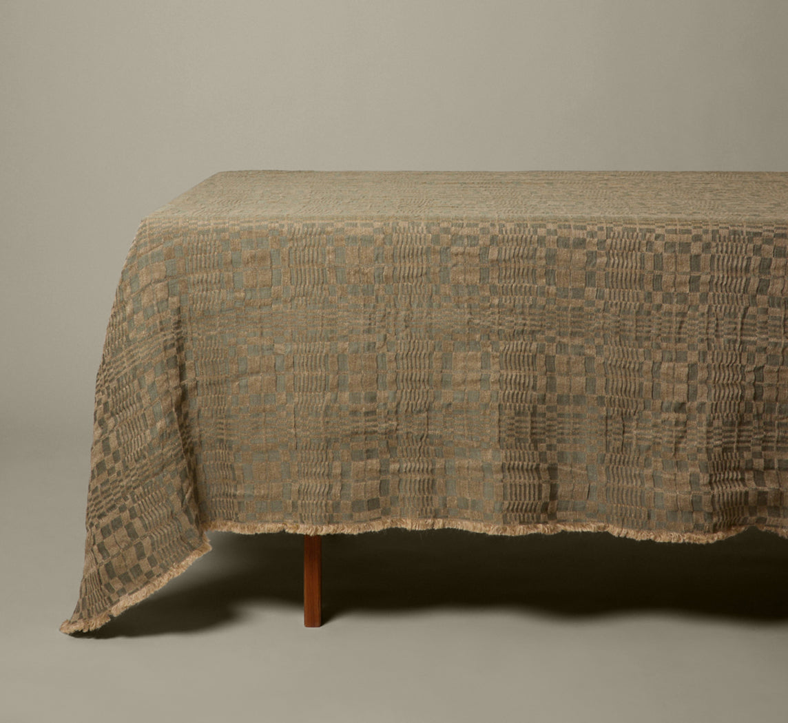 OPTICAL TABLECLOTH