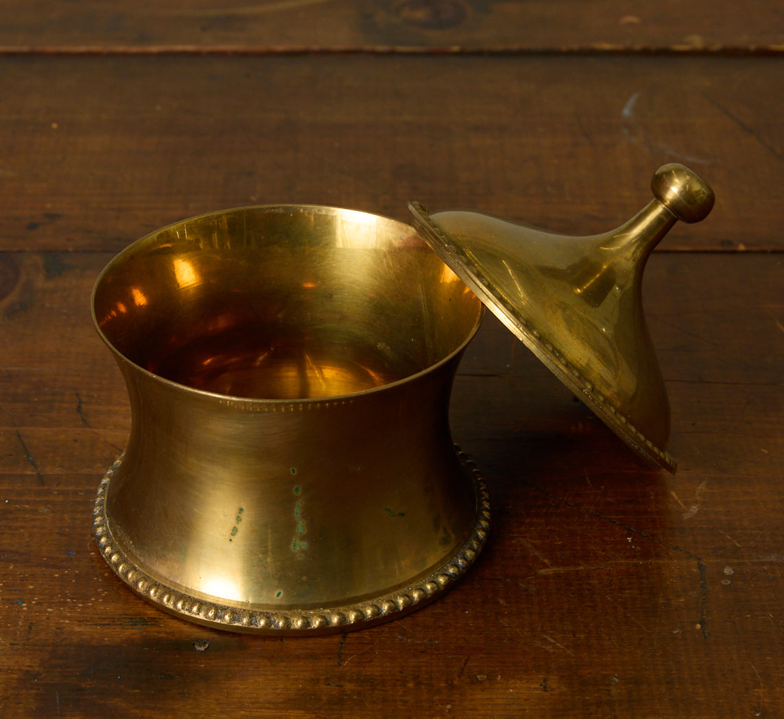 1960S PETITE BRASS TRINKET BOX