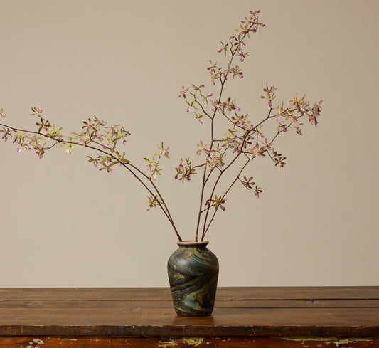 19TH CENTURY ENGLISH BLUE AGATEWARE VASE