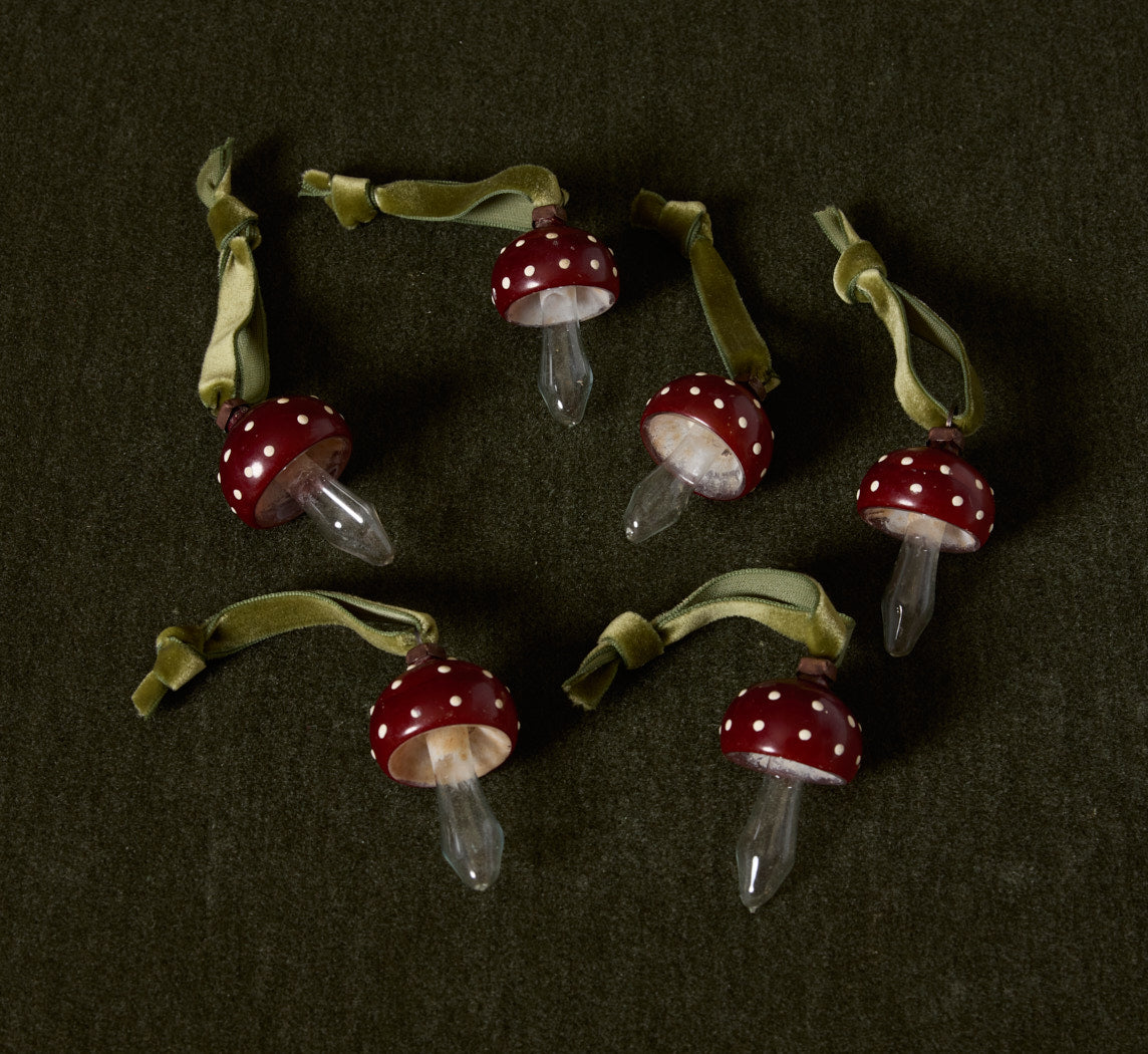 VINTAGE GLASS BLOWN MUSHROOM ORNAMENT (SET OF 6)