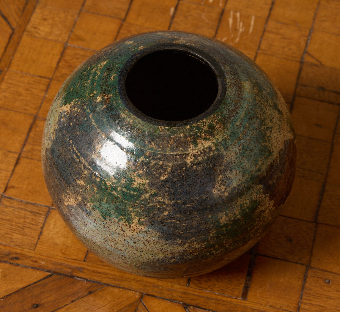 VINTAGE PINE CONE SPHERE EARTHENWARE VASE