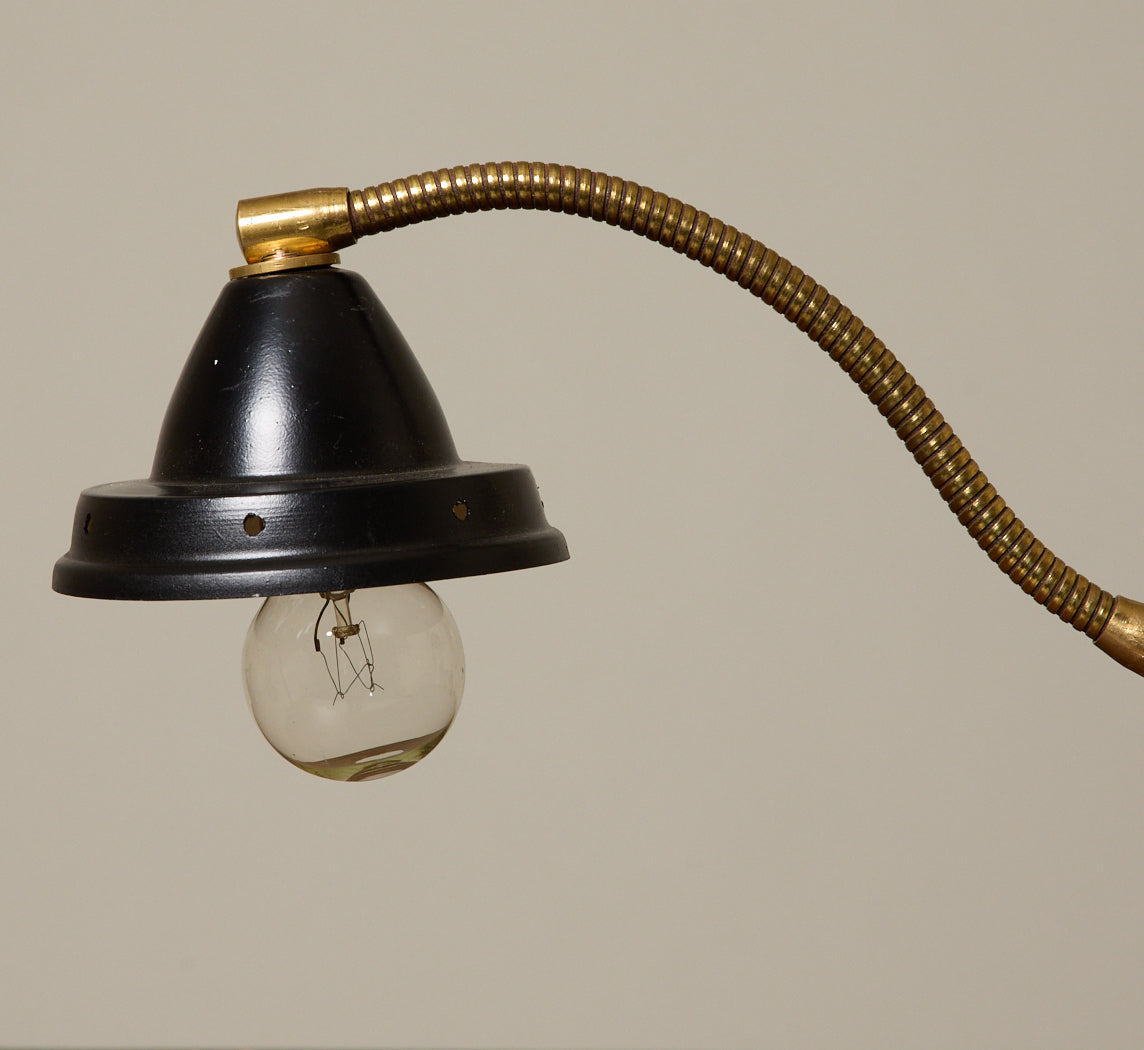 1950S ITALIAN GOOSENECK TRIPOD TABLE LAMP ATTR. TO GINO SARFATTI