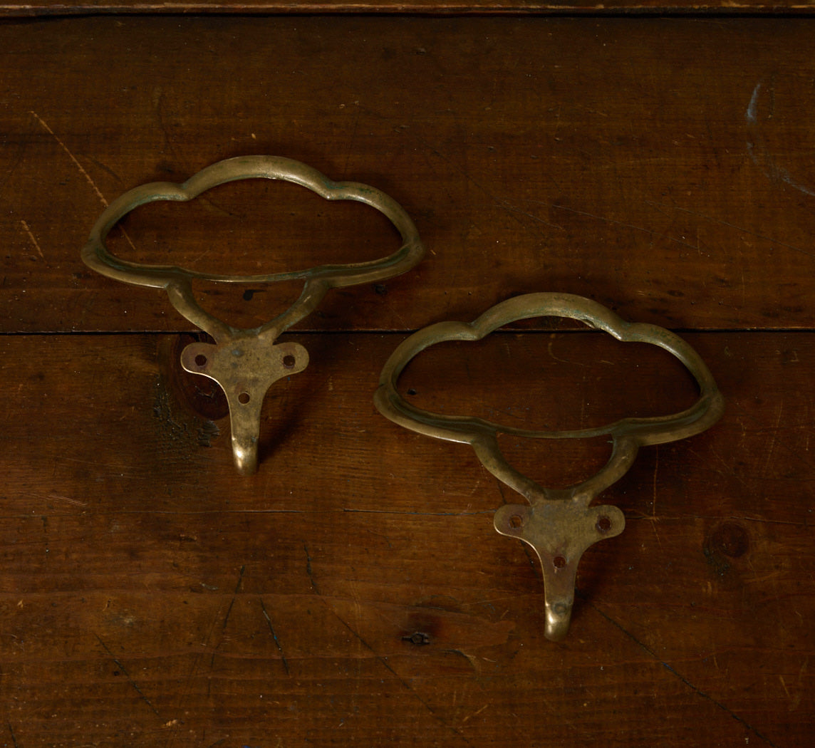 PAIR OF 1920S ITALIAN BRASS AND ENAMEL HOOKS IN GREEN