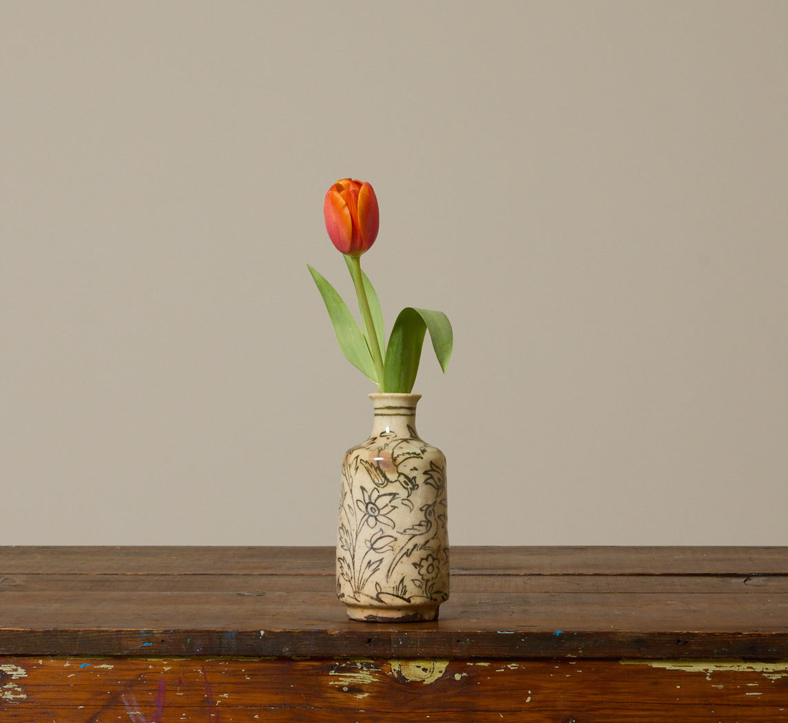 VINTAGE PERSIAN IZNAK VASE WITH BLACK BIRD