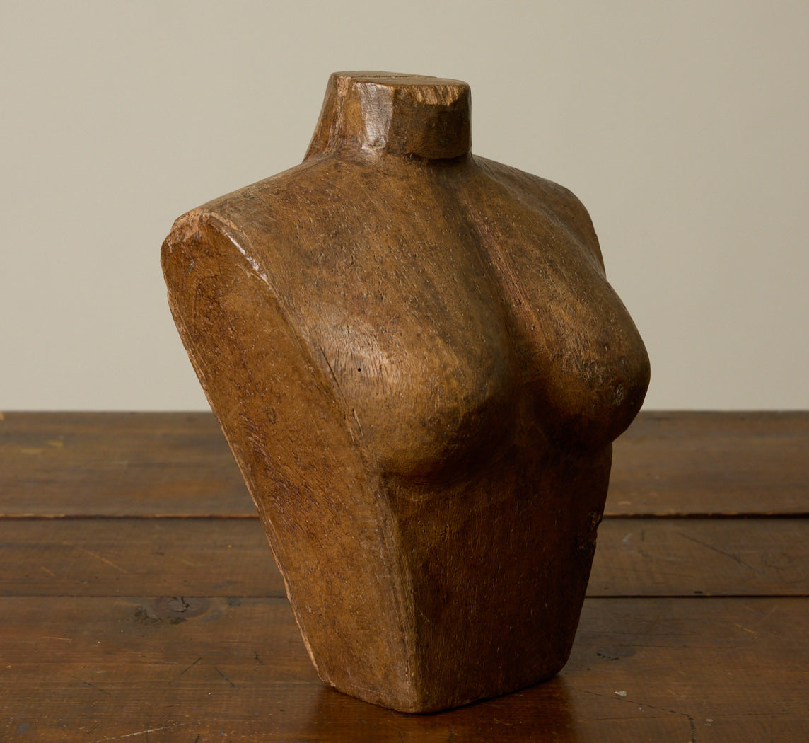 CARVED WOOD MANNEQUIN
