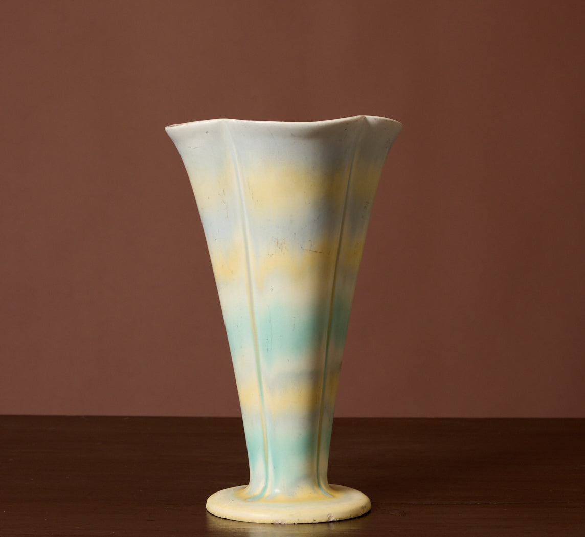 1930S ART DECO OMBRE GLAZED EARTHENWARE VASE