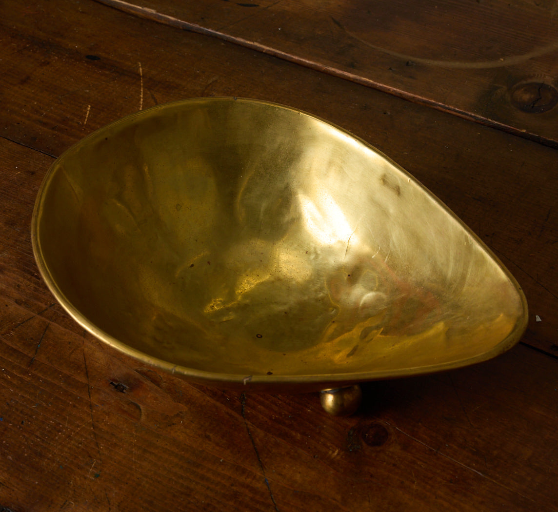 VINTAGE BALL FOOTED BRASS VESSEL
