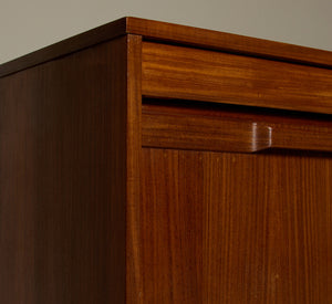 1960S SIDEBOARD IN THE STYLE OF ELLIOTTS OF NEWBURY