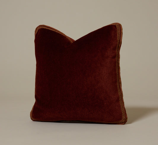 THE EMERSON PILLOW