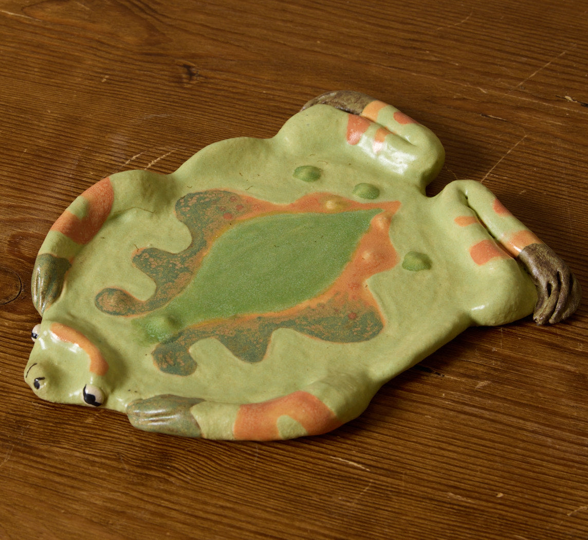 SURINAM TOAD DISH BY PEARCE WILLIAMS