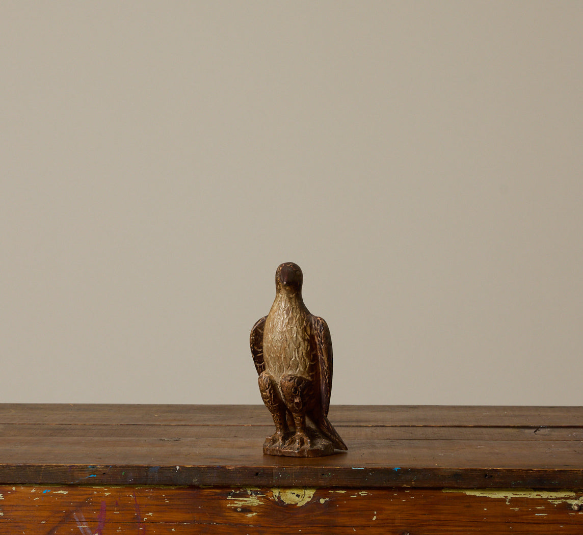 EARLY 20TH CENTURY AMERICAN CARVED WOODEN HAWK