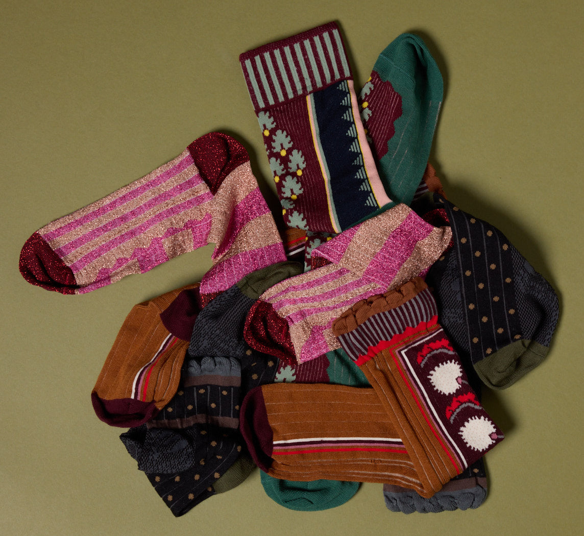 EXQUISITE J SOCK IN MULBERRY