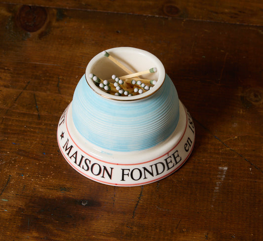 CAFE MATCH STRIKER IN BLUE