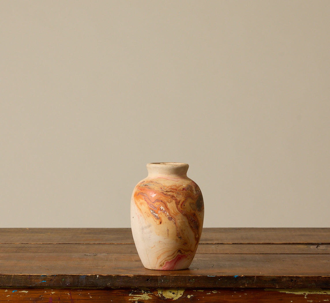 VINTAGE NEMADJI VASE IN SIENNA BLUSH
