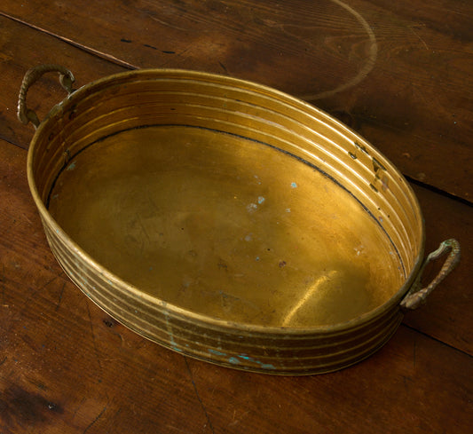 EARLY 20TH CENTURY BRASS JARDINIERE WITH LION'S HEAD HANDLES