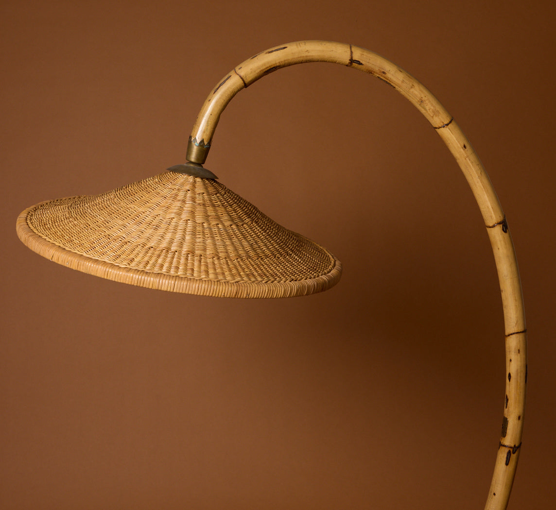 1950S ITALIAN MID CENTURY MODERN BAMBOO & BRASS ARC FLOOR LAMP