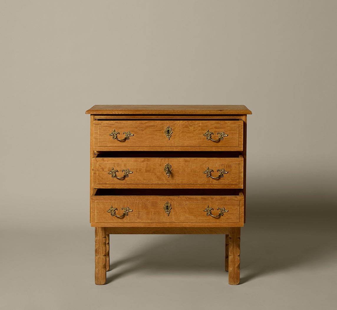 MANNER OF KJAERNULF DANISH OAK CHEST, C. 1970'S