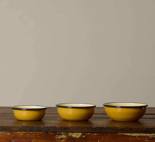 ENAMEL NESTING BOWLS IN BUOY