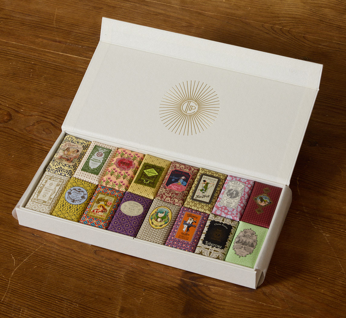 CLASSICO GIFT BOX BY CLAUS PORTO-16 MINI SOAPS