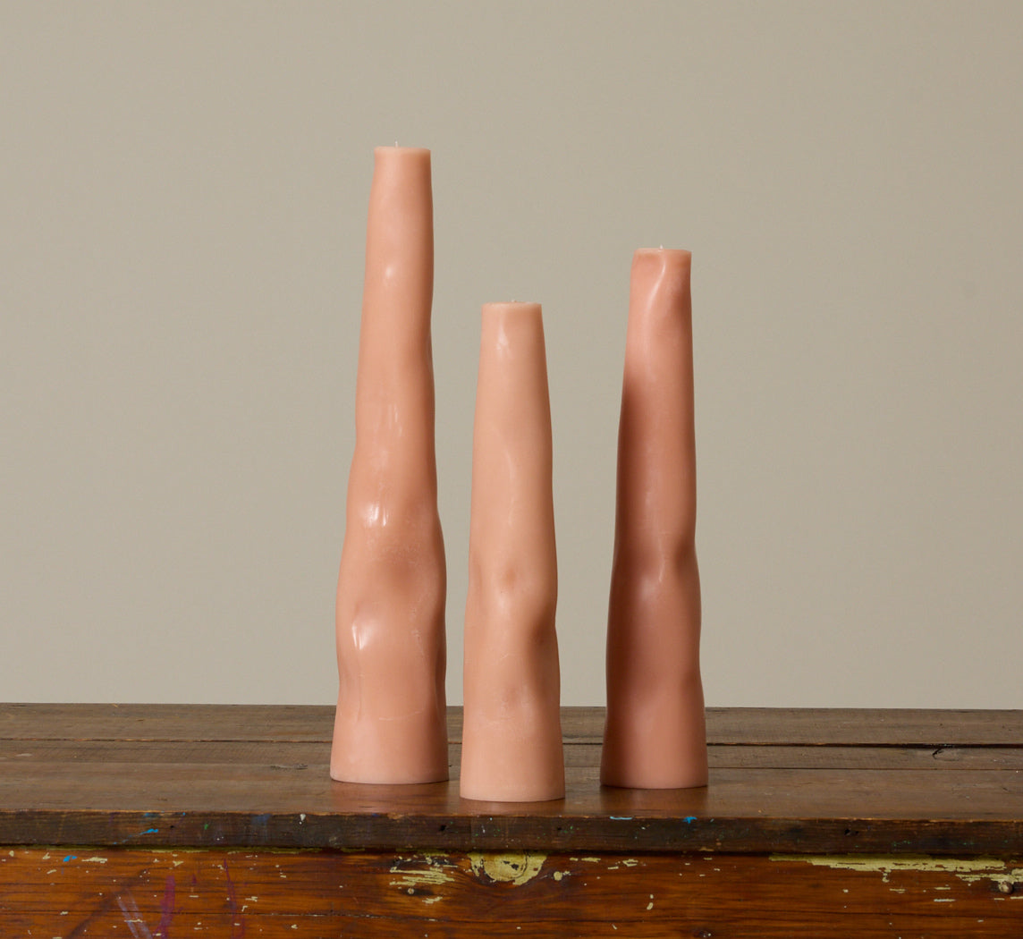 HANDS WOBBLE CANDLE SET IN BLUSH