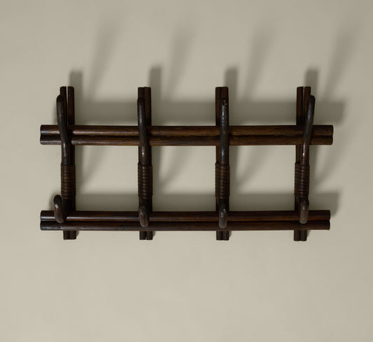 VINTAGE RATTAN WALL COAT RACK
