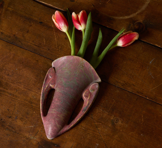 1920S ART NOUVEAU CERAMIC WALL POCKET