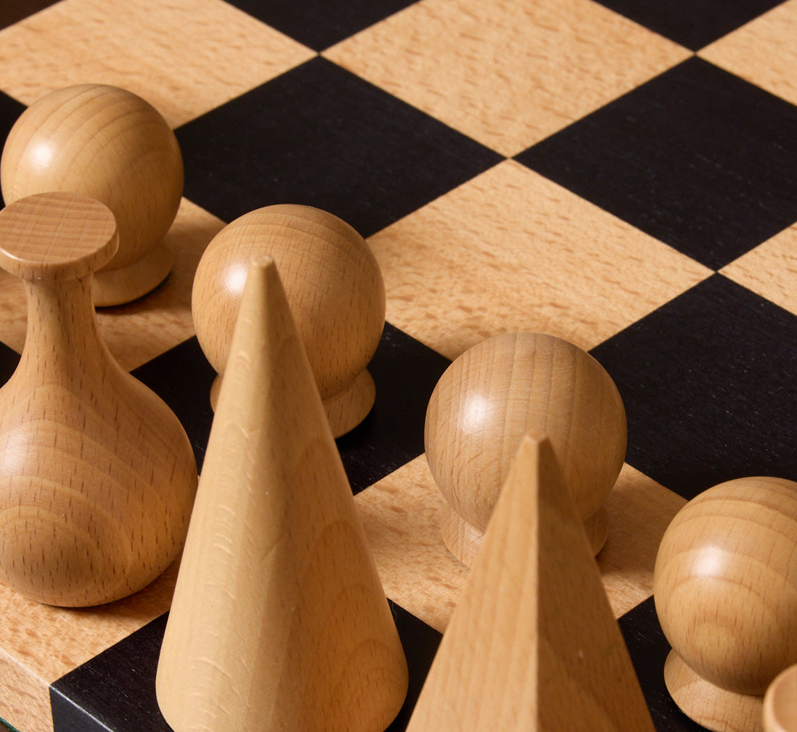 MAN RAY CHESS SET