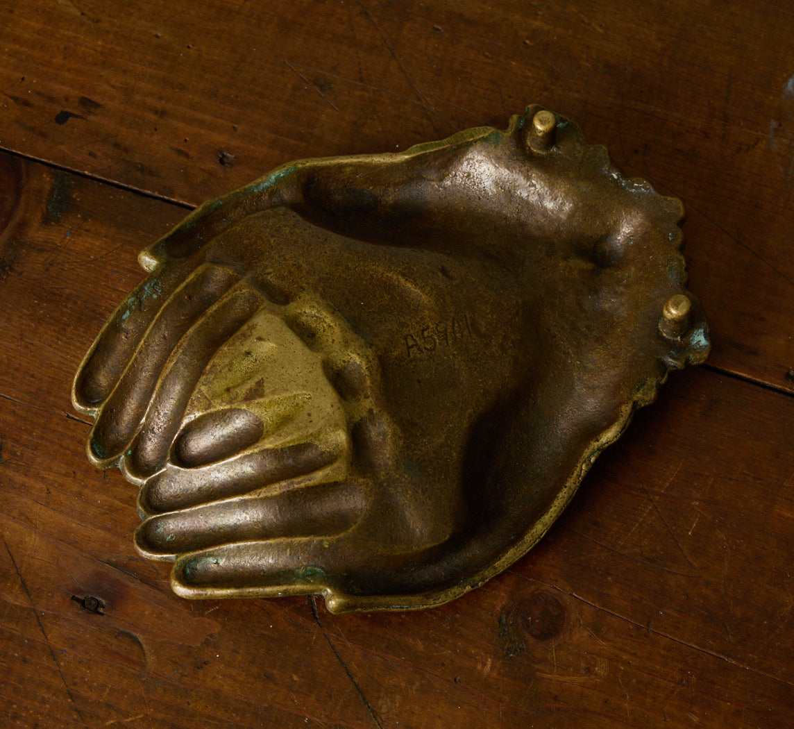 20TH CENTURY BRONZE HELPING HANDS
