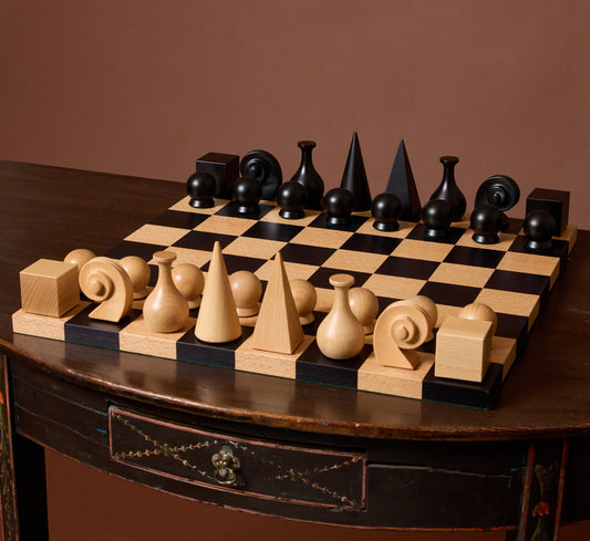 MAN RAY CHESS SET