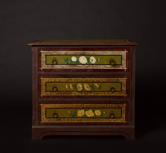 19TH CENTURY AMERICAN FLORAL PAINTED CHEST OF DRAWERS