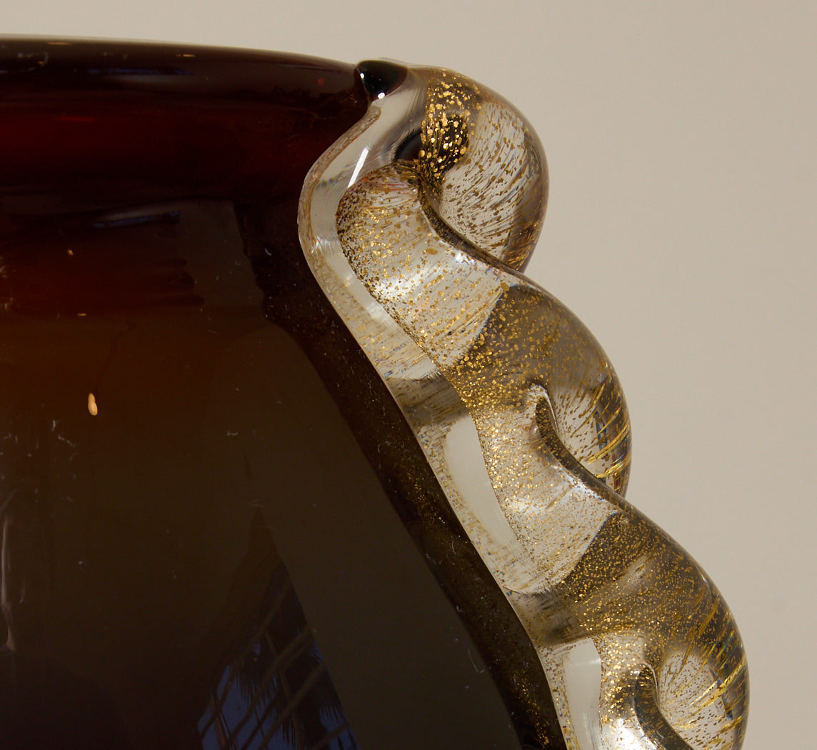 MID CENTURY ITALIAN MURANO GLASS VASE WITH RIPPLE EDGE