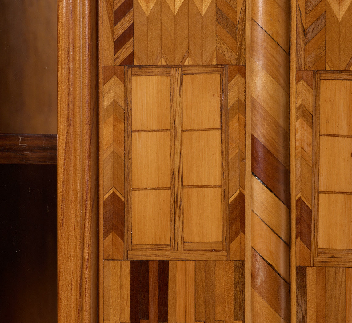 LATE 19TH CENTURY FRENCH STRAW MARQUETRY DEUX-CORPS DISPLAY CABINET