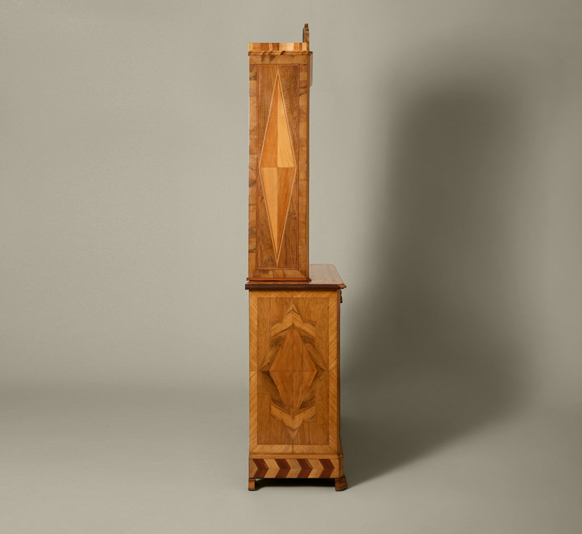 LATE 19TH CENTURY FRENCH STRAW MARQUETRY DEUX-CORPS DISPLAY CABINET