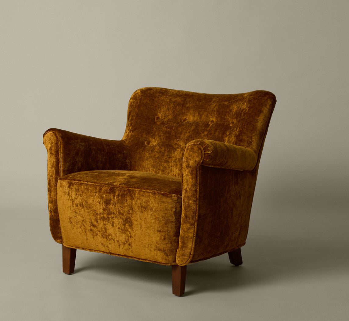 PAIR OF DANISH EASY CHAIRS IN THE MANNER OF FRITZ HANSEN