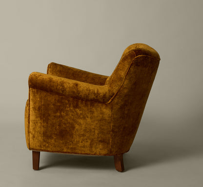 PAIR OF DANISH EASY CHAIRS IN THE MANNER OF FRITZ HANSEN