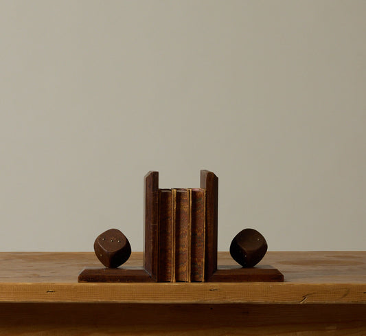 1940S WOODEN DICE BOOKENDS