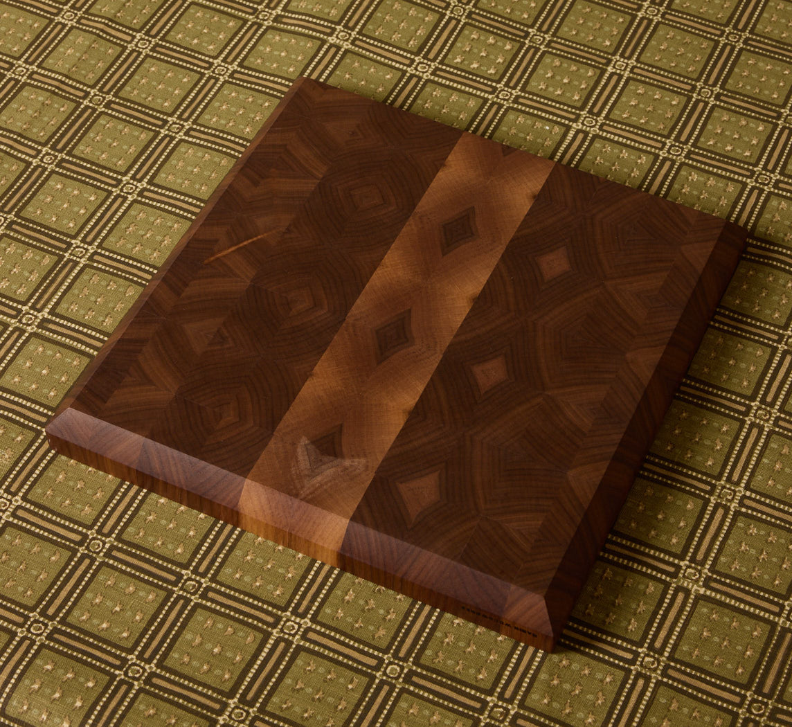 WALNUT END GRAIN CUTTING BOARD