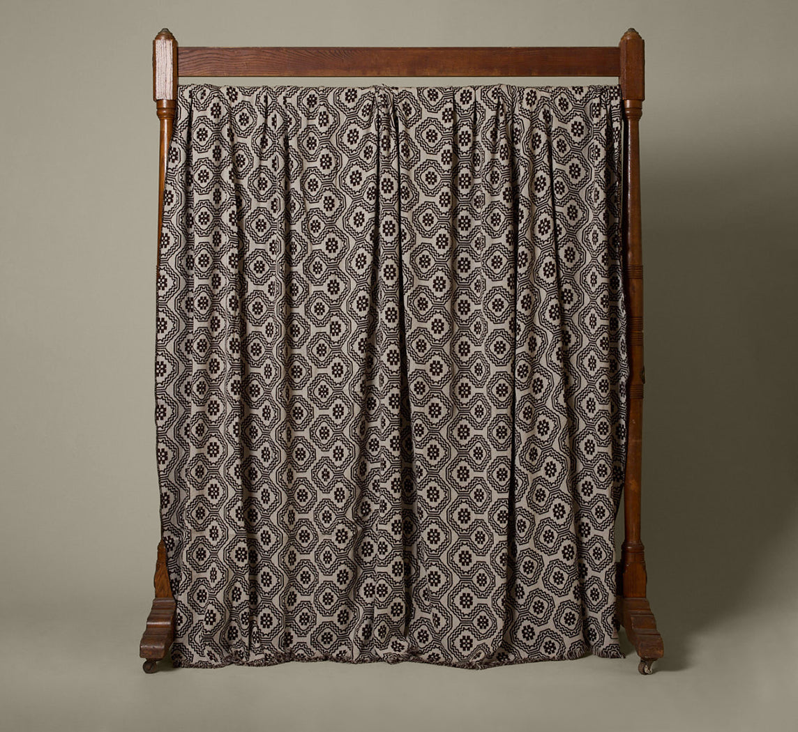 CERPA BLANKET IN ESPRESSO 94" X 106"