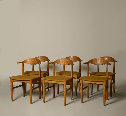 SET OF 6 DINNING CHAIRS IN THE STYLE OF HENNING KJAENULF