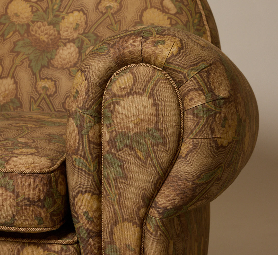 PIERCE & WARD LUCKY CHAIR IN CHRYSANTHEMUM WITH TWISTED CORD TRIM