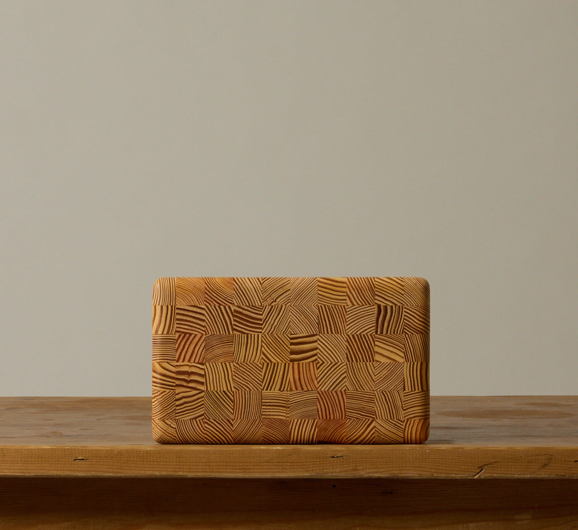 MEDIUM END GRAIN CUTTING BOARD IN YELLOW PINE BY UNTITLED_CO