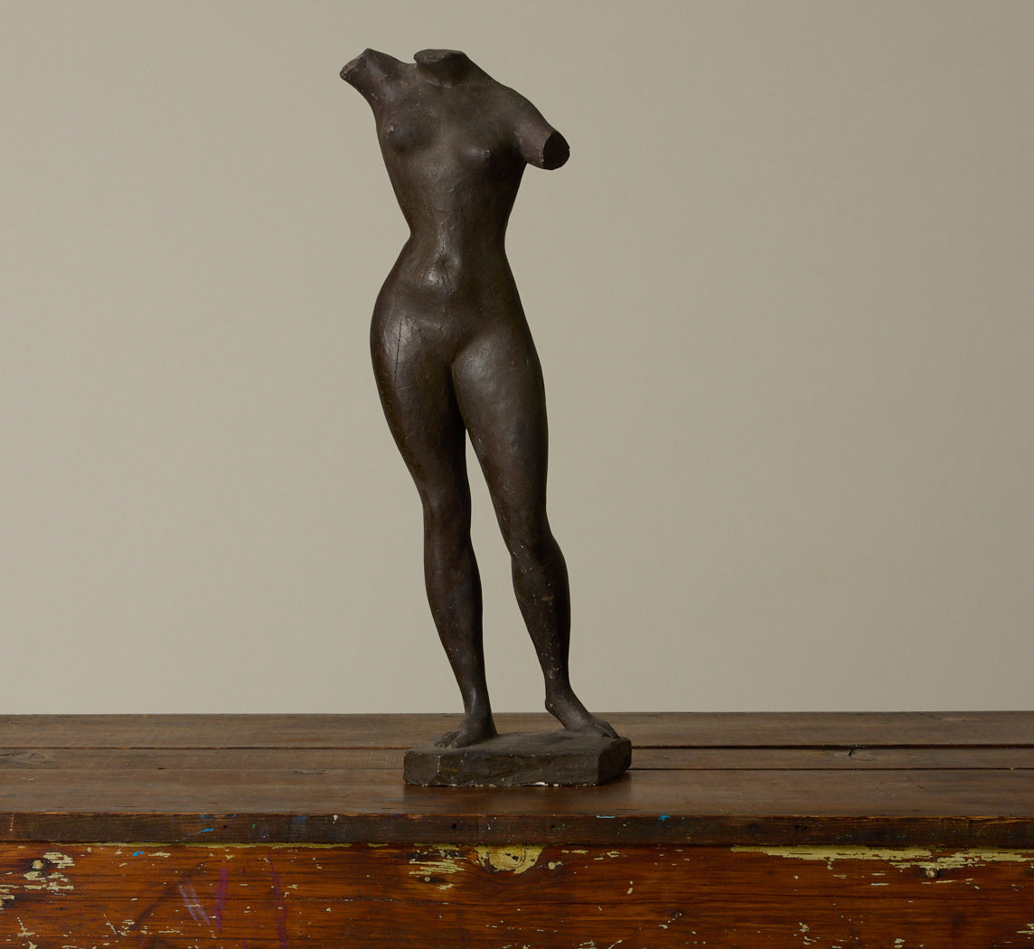 20TH CENTURY FEMALE NUDE SCULPTURE